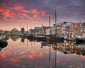 Van der Valk Hotel Leiden - Лейден - Вигляд зовні