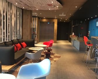ibis Niort Est Mendes France - ניור - טרקלין
