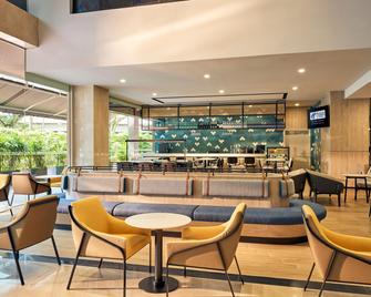 Holiday Inn Express & Suites Singapore Novena By IHG - Singapore - בר