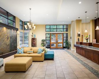 Summerland Waterfront Resort & Spa - Summerland - Lobby