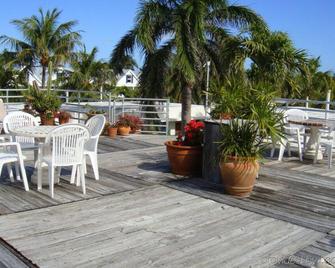 El Patio Motel - Key West - Patio