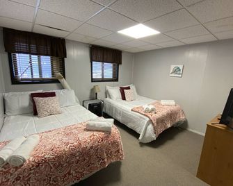 Spacious Hideout Chalet w/gameroom, close to amenities - Hamlin - Chambre