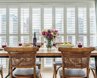Woodland Lodge, Aldeburgh - Aldeburgh - Dining room