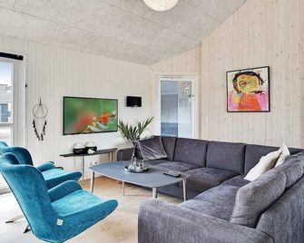 Premium Holiday Home in Grena With Swimming Pool - Grenaa - Soggiorno
