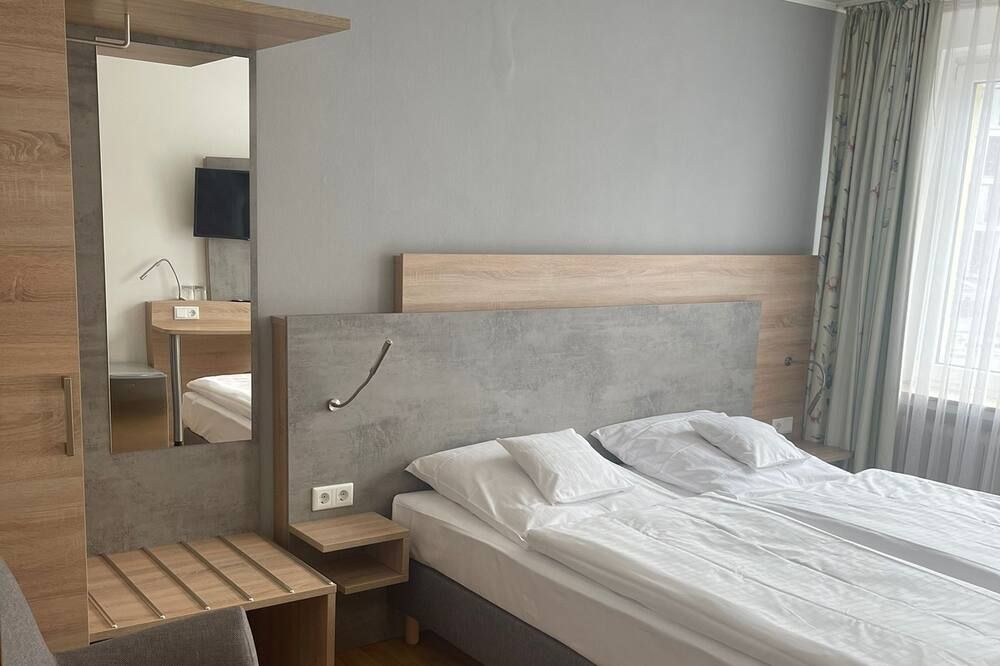 Hotel Europa - Bonn - Bedroom