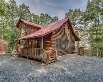 Country Dreams | Near Ocoee River | Hot Tub | Fire Pit - Copperhill - Building
