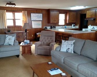 Discount!! 20% Off 7 Nights Stay. - Lexington - Living room