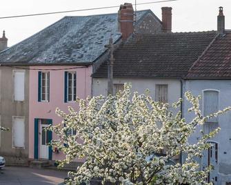 Le Petit Marigny - In The Heart Of The Morvan Park - Brassy - Edificio