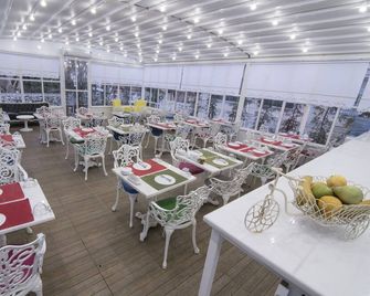 Buyukada Cankaya Hotel - Istanbul - Restaurant