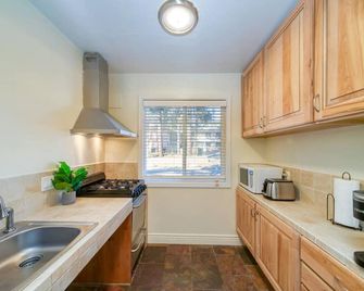 MML Queen Ada (Multi- Listings) - South Lake Tahoe - Cocina
