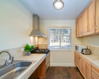 MML Queen Ada (Multi- Listings) - Lago Tahoe - Cucina