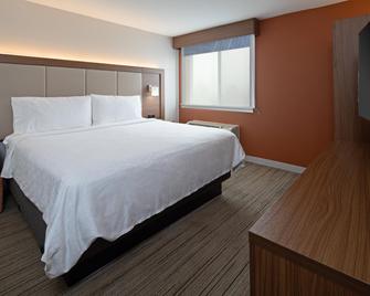 Holiday Inn Express Hotel & Suites Seatac, An IHG Hotel - SeaTac - Bedroom