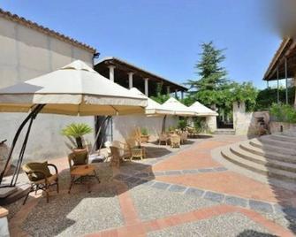 Luxurious Mansion in Parghelia Near Sea - Parghelia - Patio