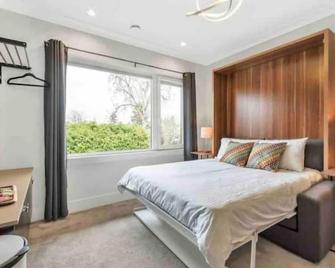 Modern New Suite Near Yvr Airport, All Private - Richmond - Slaapkamer