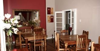 Absolute Cornwall Bed and Breakfast - East London - Restaurante