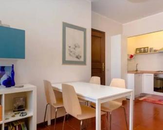 Semi-Central Apartment, Sea View (Cin It010015c2v43qhino) - Chiavari - Dining room