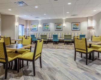 Hampton Inn & Suites Burlington - Burlington - Restaurante