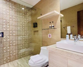 Hotel Puerto Pacifico Guayaquil Airport - Guayaquil