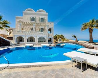 Blue Suites - Thera - Pool