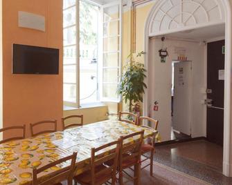 Manena Hostel Genova - Gênes - Salle à manger