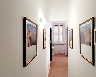 Zanzi 's Charming Rooms - Avola - Chodba