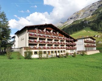 Thermal-Badhotel Kirchler - Tux - Building