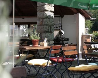 Hotel Solaria - Surses - Patio
