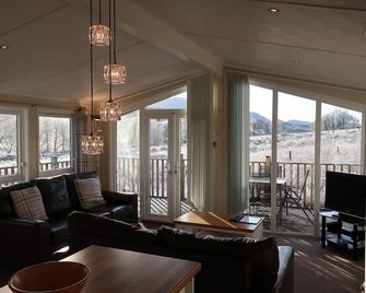 Glendale Range Lewis 3 Bedroom Self Catering Lodge - Spean Bridge - Salon