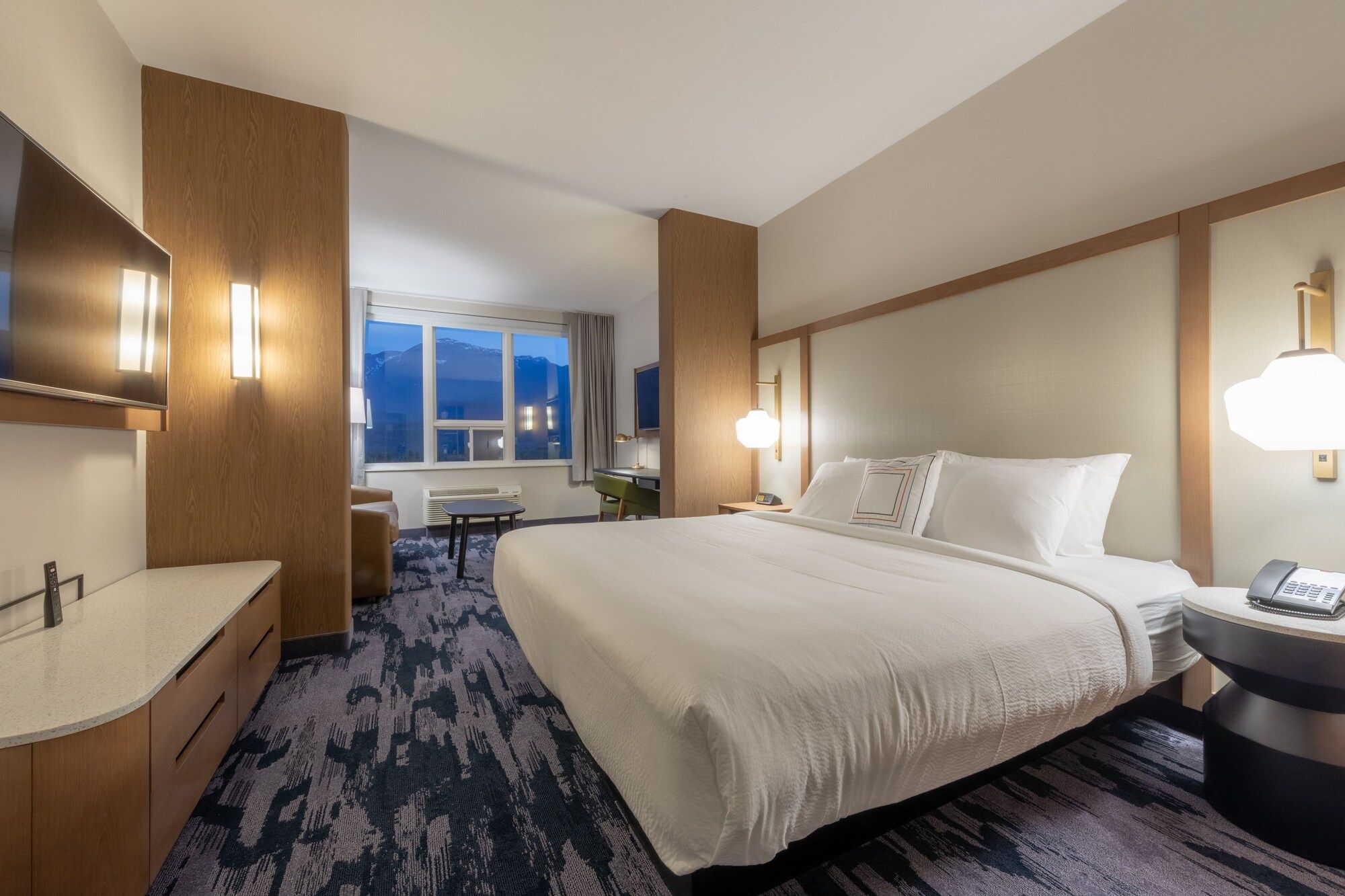 Fairfield by Marriott Inn & Suites Revelstoke - רבלסטוק - חדר שינה