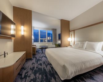 Fairfield by Marriott Inn & Suites Revelstoke - רבלסטוק - חדר שינה