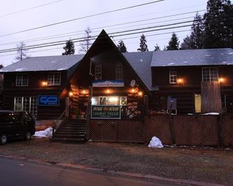 Canadian Village Goryu - Hakuba - Building