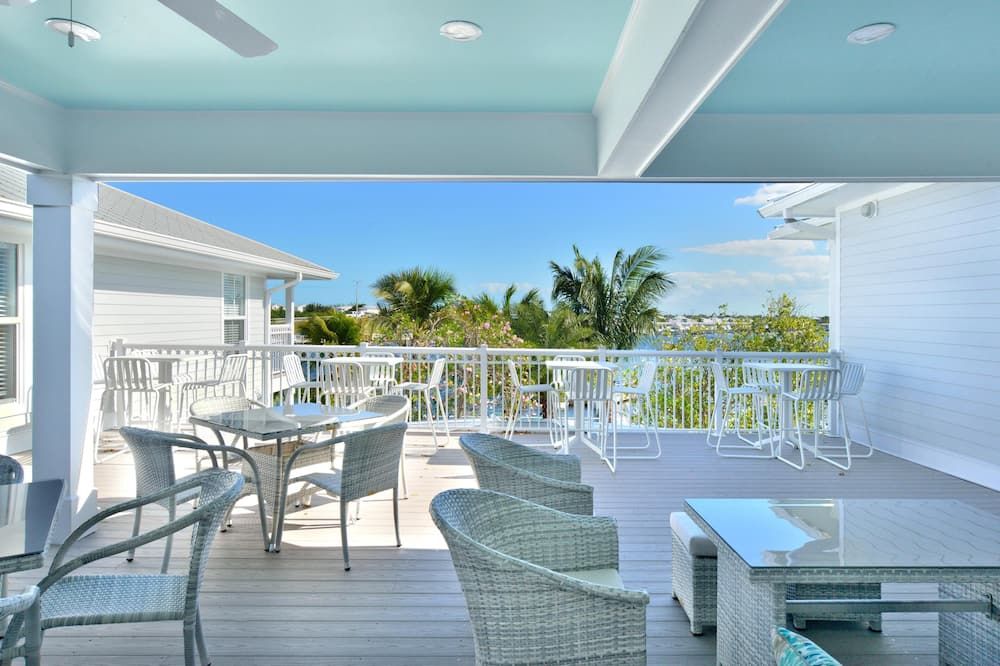 Upper Bayview North - קי ווסט - מרפסת