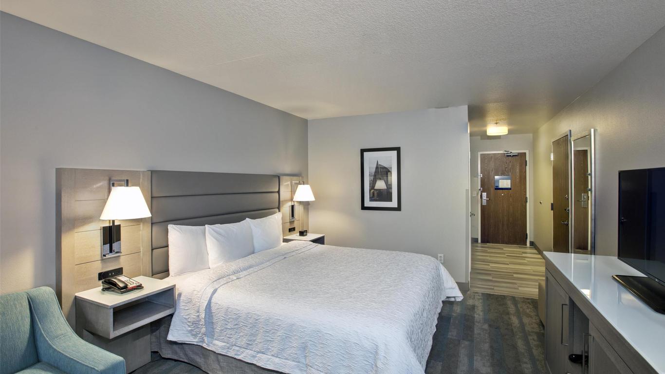 Hampton Inn & Suites Hermosa Beach