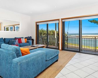 Allure On Seven Mile Beach Gerroa - Gerringong - Huiskamer