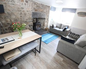 Zen Cottage Seatown Cullen - Buckie - Living room