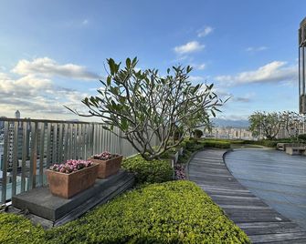 Daan Forest Getaway 3mins to MRT, Rated 5/5 on other platforms - Tajpej - Balkon