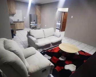 Qiloane Court: 2 Bed Apartment - Maseru - Living room