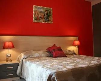 Gallery B&b Milazzo - Milazzo - Habitación