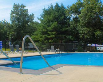 Wilson Lake Campground and Resort Lovely 2-bedroom cabin - Wild Rose - Pool