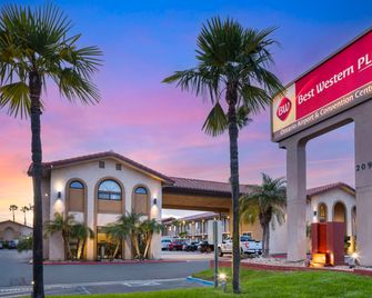 Best Western Plus Ontario Airport & Convention Center - Ontario - Gebäude
