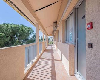 Sure Hotel by Best Western Mougins Belvedere - Le Cannet - Balcony