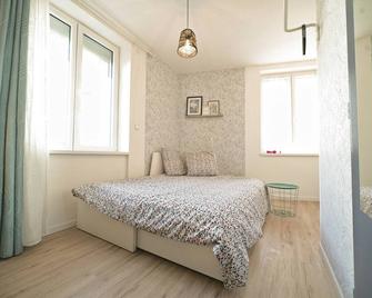 Pleasant, functional and very comfortable studio - Mulhouse - Habitación