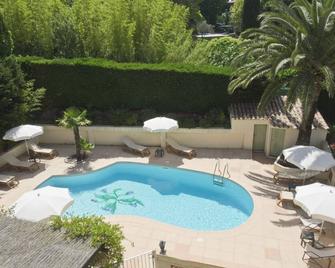 Hotel Les Oliviers - Tourrettes - Pool