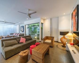 Villa Paloma - Kuta - Wohnzimmer