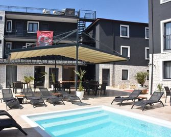 Er Turistik Otel - Bademli