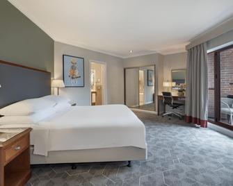 Delta Hotels by Marriott Waltham Abbey - Waltham Abbey - Bedroom