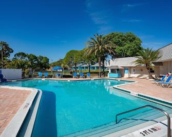 Sun Retreats Dunedin - Dunedin - Pool