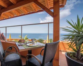 Alpino Atlantico - Caniço - Balkon