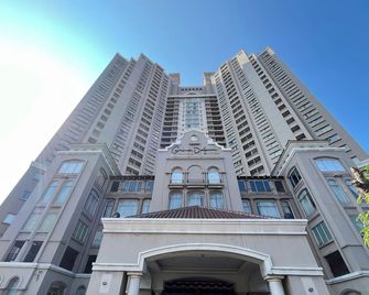 Grand Dafam Ancol Jakarta - Yakarta - Edificio