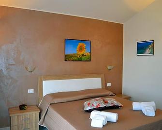 Villa Sofia - Parghelia - Schlafzimmer
